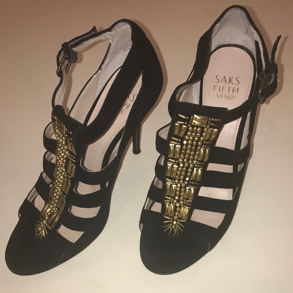 Used Sacks Fifth Avenue Sandals